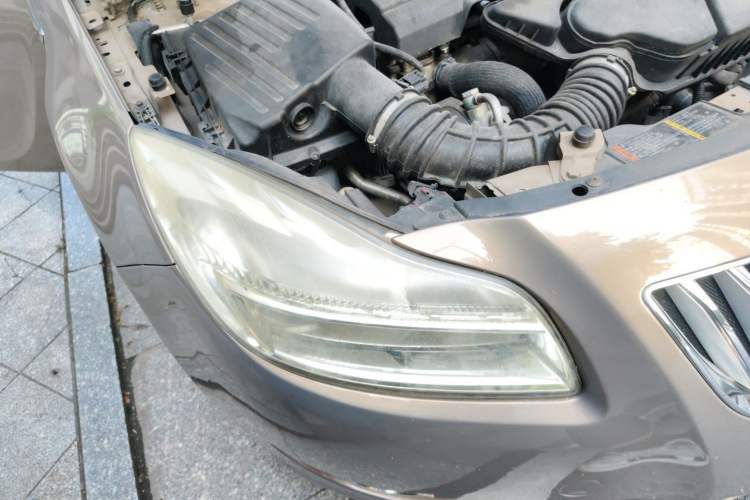 Used Buick Regal 2011 2.4L SIDI Flagship Edition Right Front Headlight