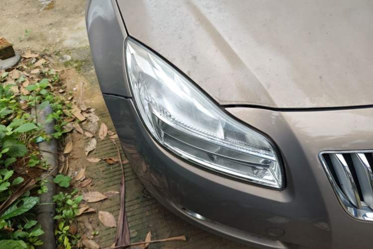 Used Buick Regal 2011 2.0L Comfort Edition Right Front Headlight