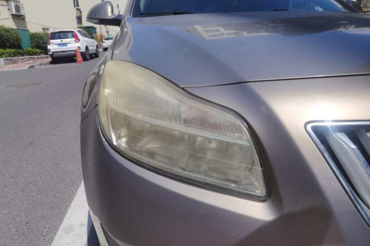 Used Buick Regal 2011 2.0L Comfort Edition Right Front Headlight