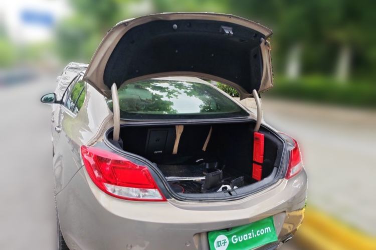 Used Buick Regal 2011 2.0L Comfort Edition Trunk