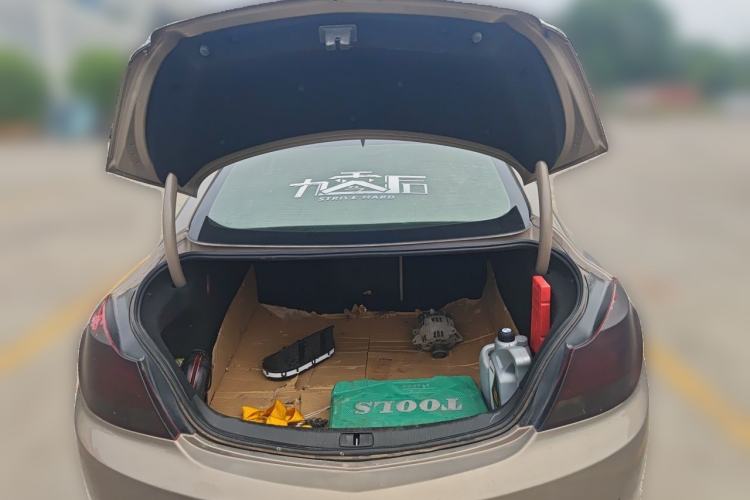 Used Buick Regal 2011 2.0L Comfort Edition Trunk