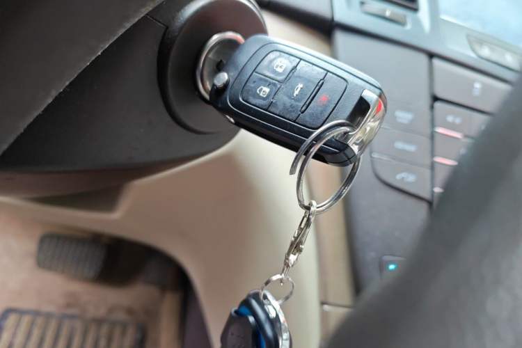 Used Buick Regal 2011 2.0L Comfort Edition Vehicle Key