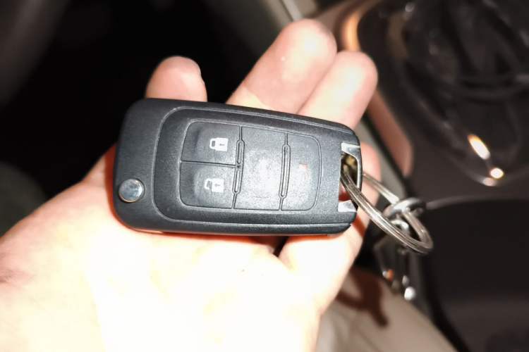 Used Buick Regal 2011 2.4L SIDI Elite Edition Vehicle Key