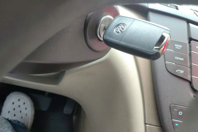 Used Buick Regal 2011 2.0L Comfort Edition Vehicle Key