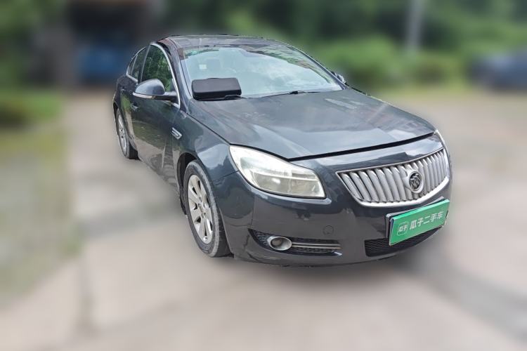 Used Buick Regal 2012 2.0L Luxury Edition Front Right 45 Deg