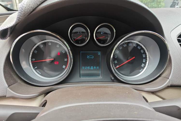 Used Buick Regal 2012 2.0L Luxury Edition Instrument Cluster