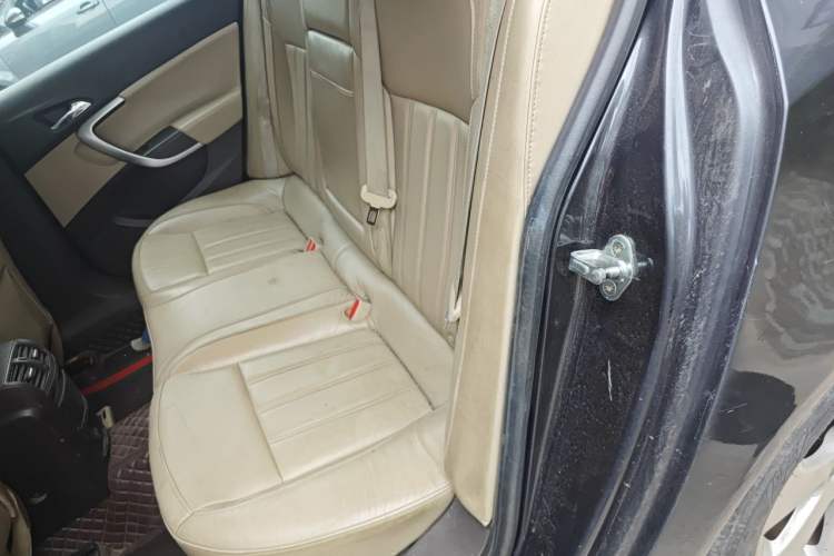 Used Buick Regal 2012 2.0L Luxury Edition Left Rear Seat