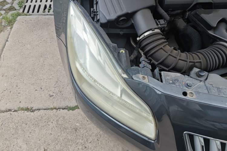 Used Buick Regal 2012 2.0L Luxury Edition Right Front Headlight