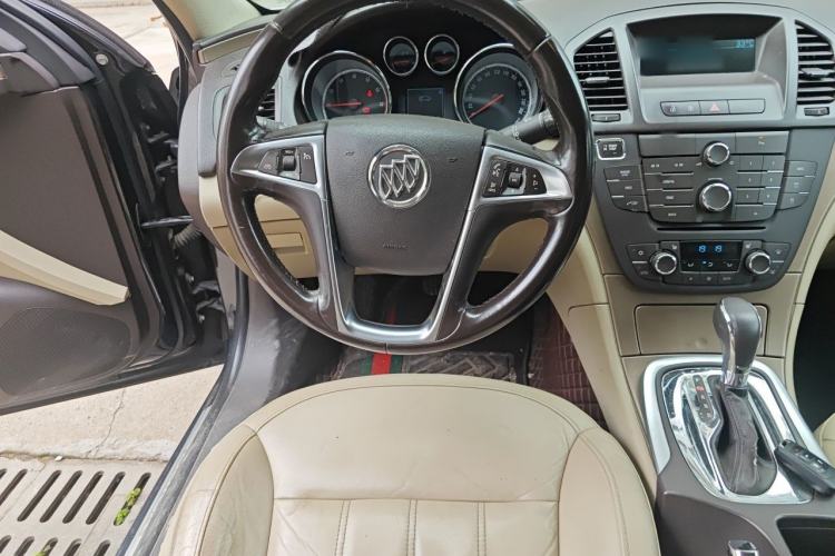 Used Buick Regal 2012 2.0L Luxury Edition Steering Wheel
