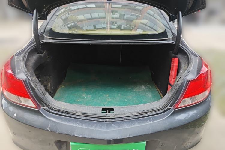 Used Buick Regal 2012 2.0L Luxury Edition Trunk