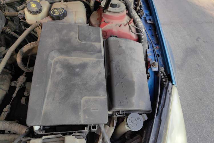 Used Buick Regal 2012 2.0L Comfort Edition Engine Bay Left