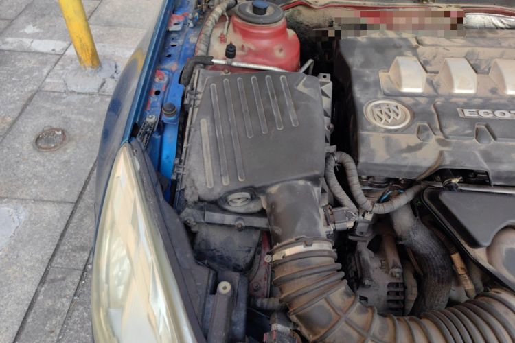 Used Buick Regal 2012 2.0L Comfort Edition Engine Bay Right