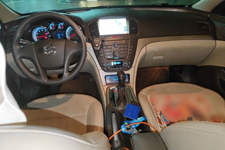 Used Buick Regal 2012 2.0L Comfort Edition Center Console