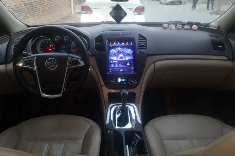 Used Buick Regal 2012 2.0L Comfort Edition Center Console