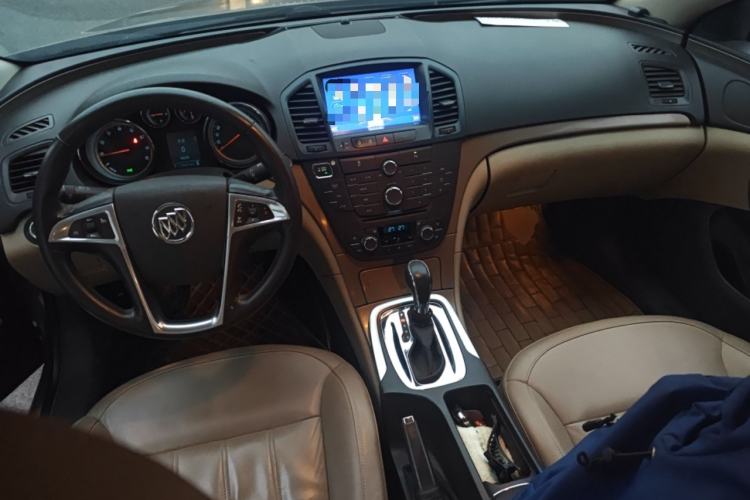 Used Buick Regal 2012 2.0L Luxury Edition Center Console