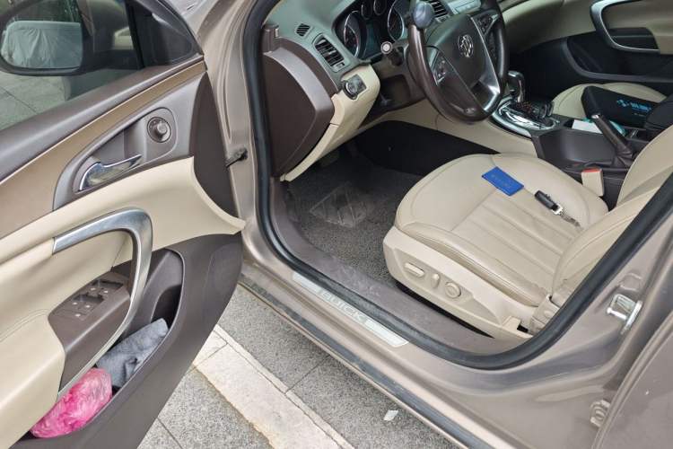 Used Buick Regal 2012 2.0L Luxury Edition Driver Seat