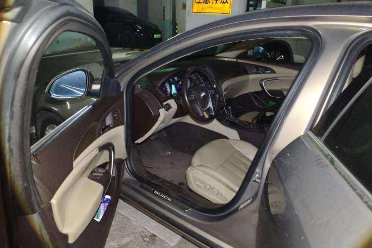 Used Buick Regal 2012 2.4L SIDI Flagship Edition Driver Seat