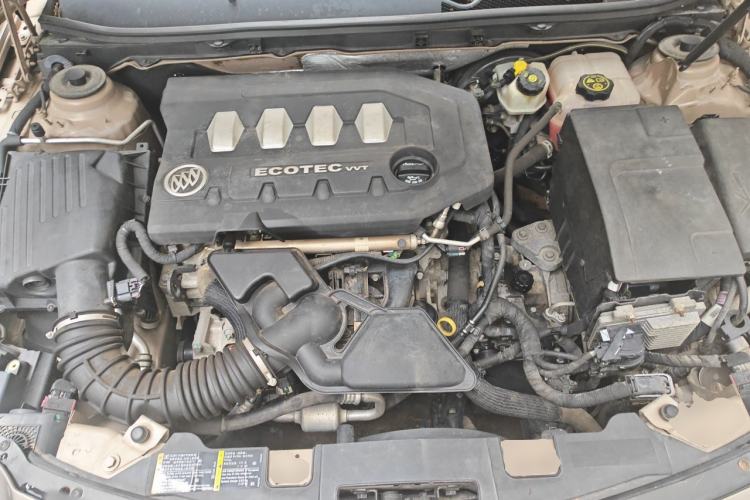 Used Buick Regal 2012 2.0L Comfort Edition Engine Bay