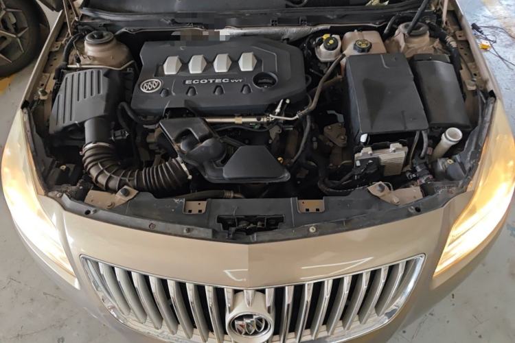 Used Buick Regal 2012 2.0L Comfort Edition Engine Bay