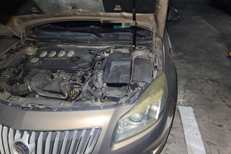Used Buick Regal 2012 2.4L SIDI Flagship Edition Engine Bay Left