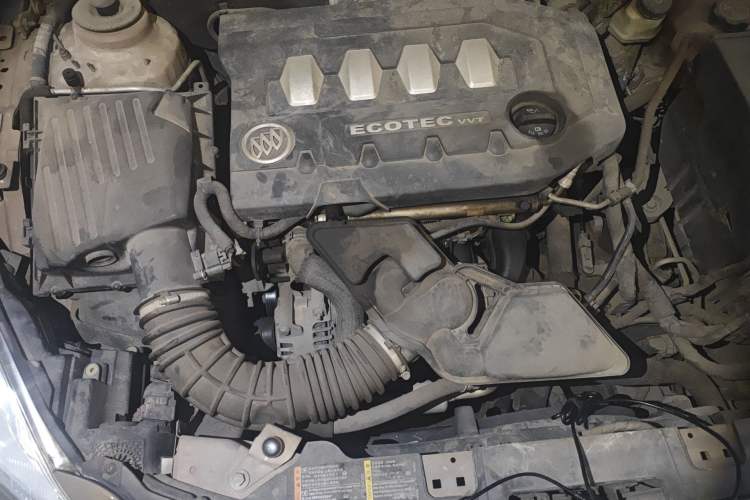 Used Buick Regal 2012 2.0L Luxury Edition Engine Bay Right