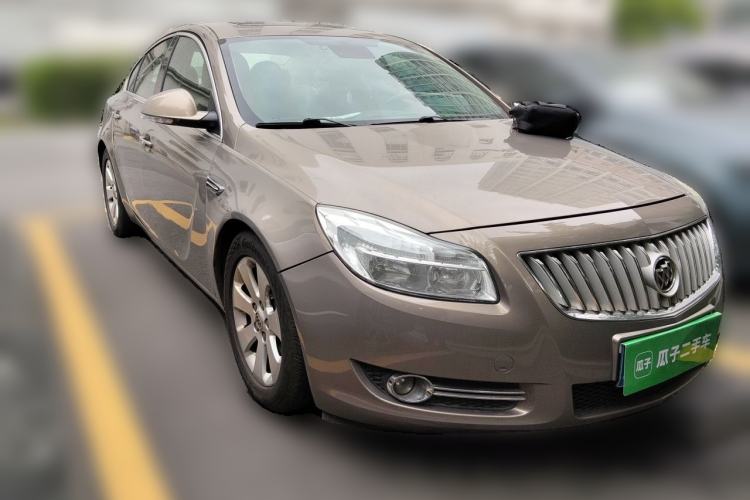 Used Buick Regal 2012 2.0L Luxury Edition Front Right 45 Deg