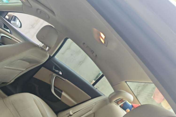 Used Buick Regal 2012 2.0L Comfort Edition Headliner
