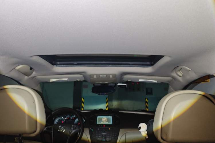 Used Buick Regal 2012 2.4L SIDI Flagship Edition Headliner