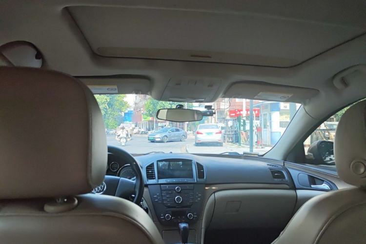Used Buick Regal 2012 2.0L Comfort Edition Headliner