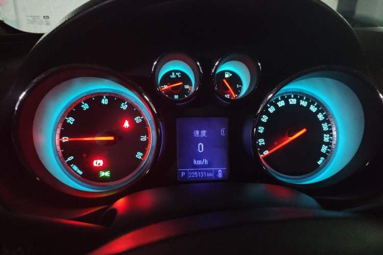 Used Buick Regal 2012 2.4L SIDI Flagship Edition Instrument Cluster