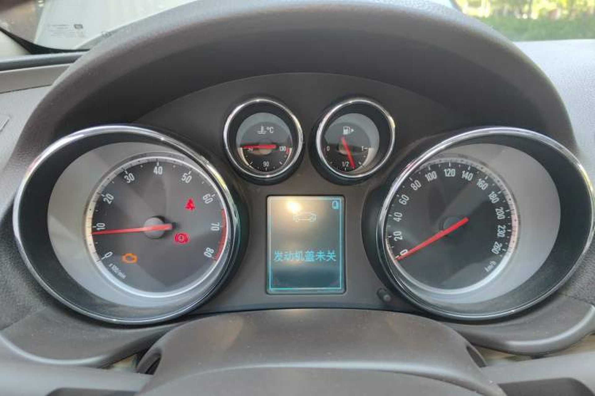Used Buick Regal 2012 2.0L Luxury Edition Instrument Cluster