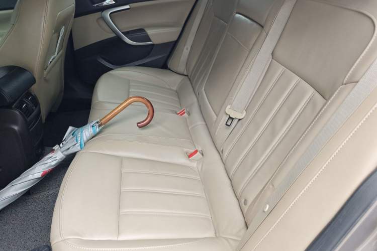 Used Buick Regal 2012 2.0L Luxury Edition Left Rear Seat