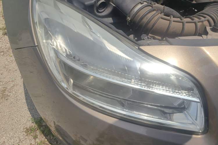 Used Buick Regal 2012 2.0L Comfort Edition Right Front Headlight