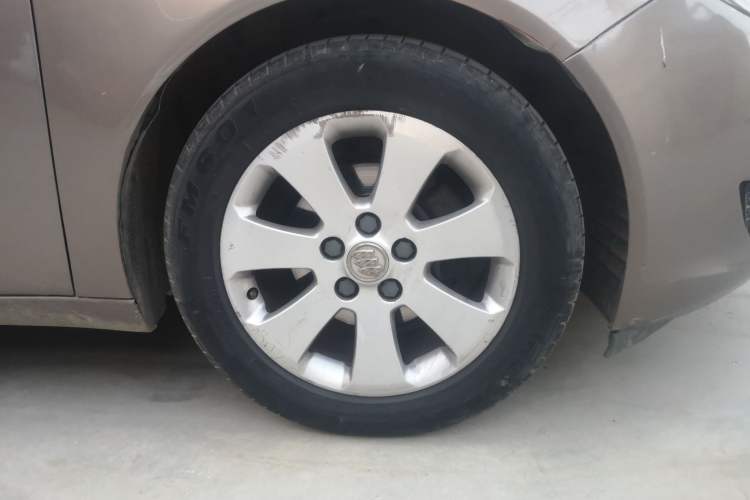 Used Buick Regal 2012 2.0L Comfort Edition Right Front Wheel Hub