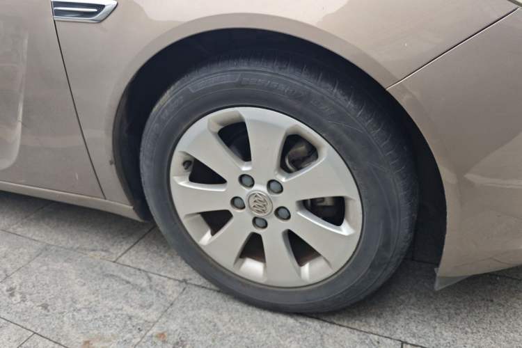 Used Buick Regal 2012 2.0L Luxury Edition Right Front Wheel Hub