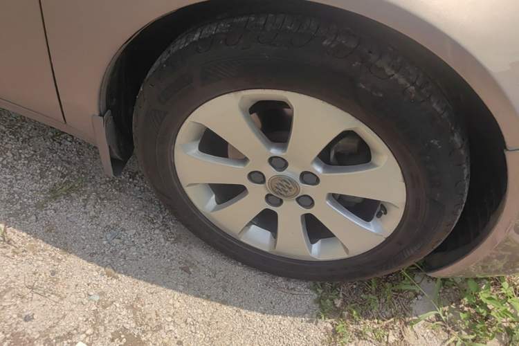 Used Buick Regal 2012 2.0L Comfort Edition Right Front Wheel Hub