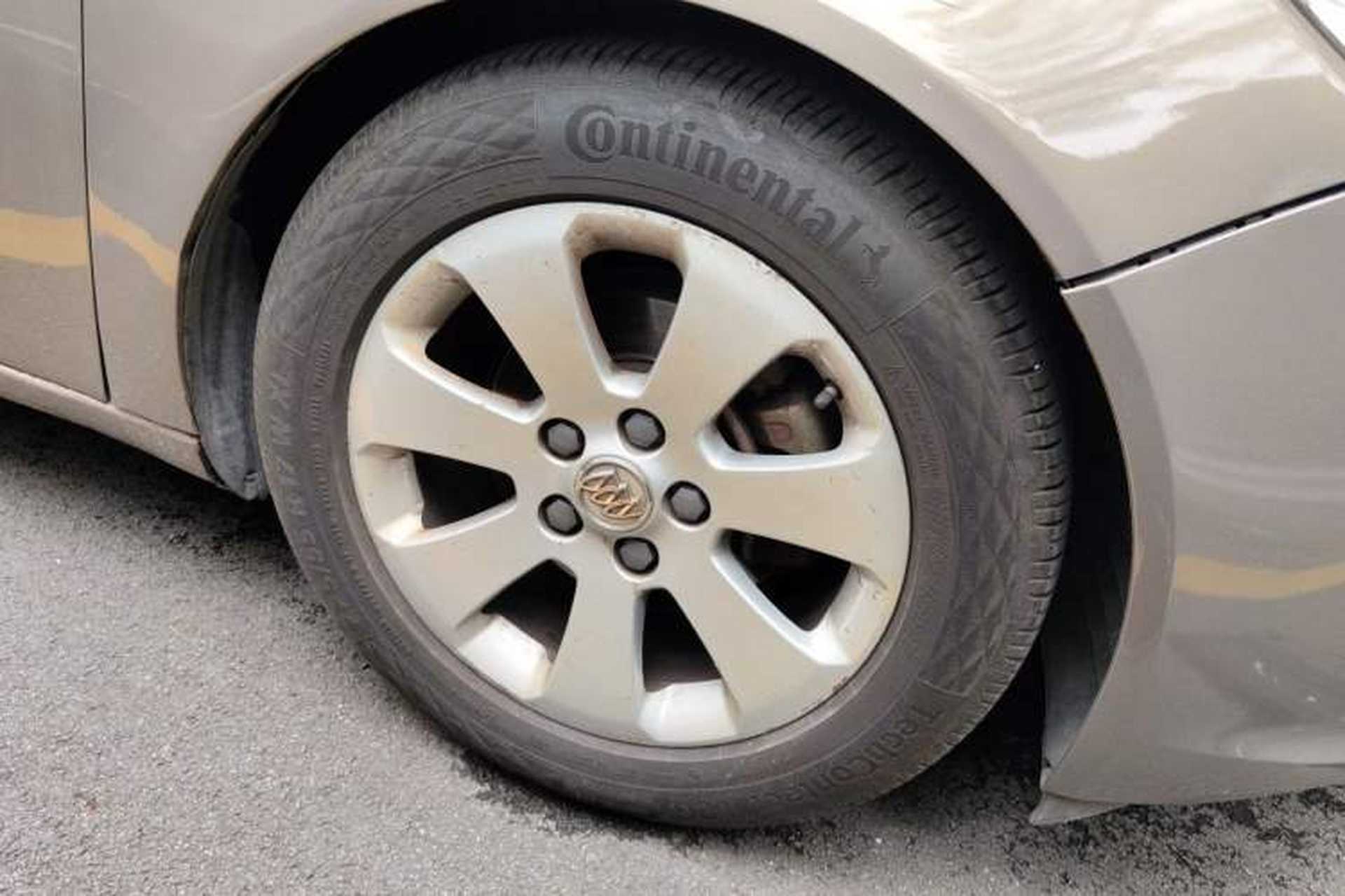 Used Buick Regal 2012 2.0L Luxury Edition Right Front Wheel Hub