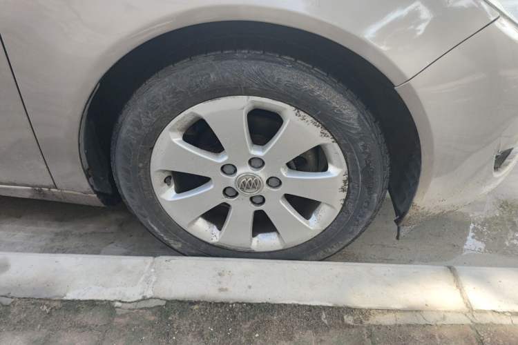 Used Buick Regal 2012 2.0L Comfort Edition Right Front Wheel Hub