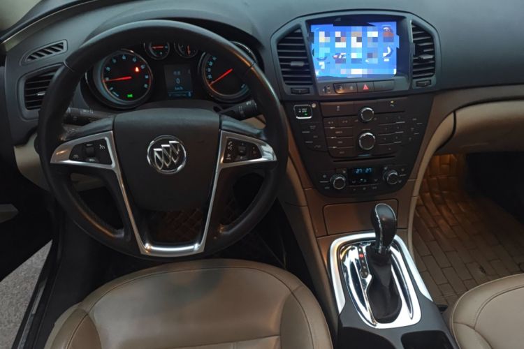 Used Buick Regal 2012 2.0L Luxury Edition Steering Wheel