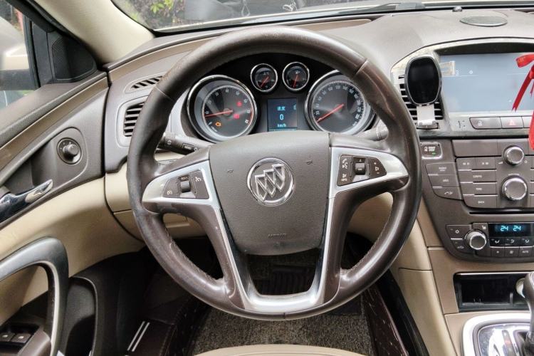 Used Buick Regal 2012 2.0L Luxury Edition Steering Wheel