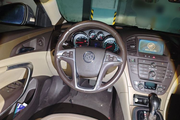 Used Buick Regal 2012 2.4L SIDI Flagship Edition Steering Wheel