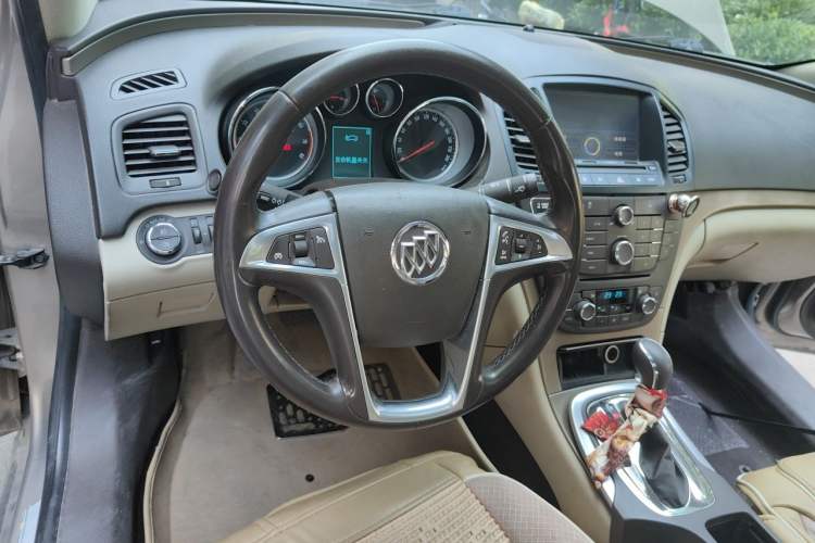 Used Buick Regal 2012 2.0L Luxury Edition Steering Wheel