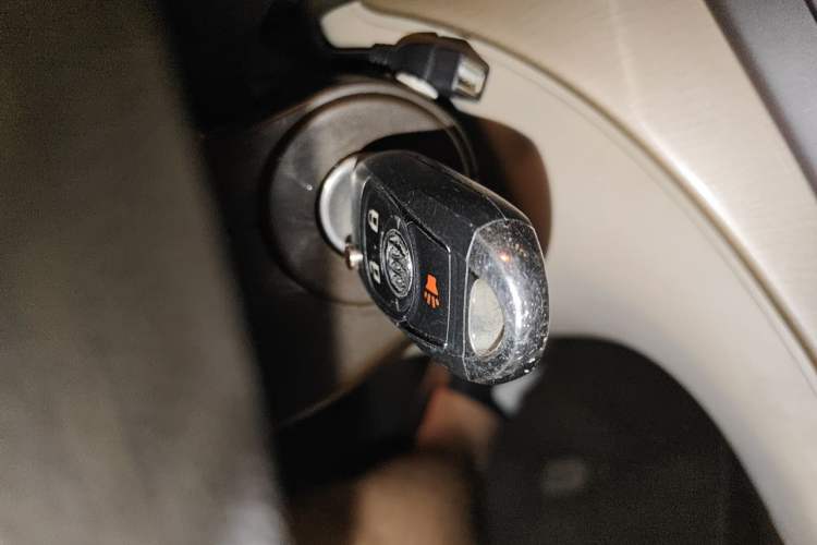 Used Buick Regal 2012 2.0L Comfort Edition Vehicle Key