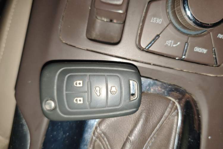 Used Buick Regal 2012 2.4L SIDI Flagship Edition Vehicle Key
