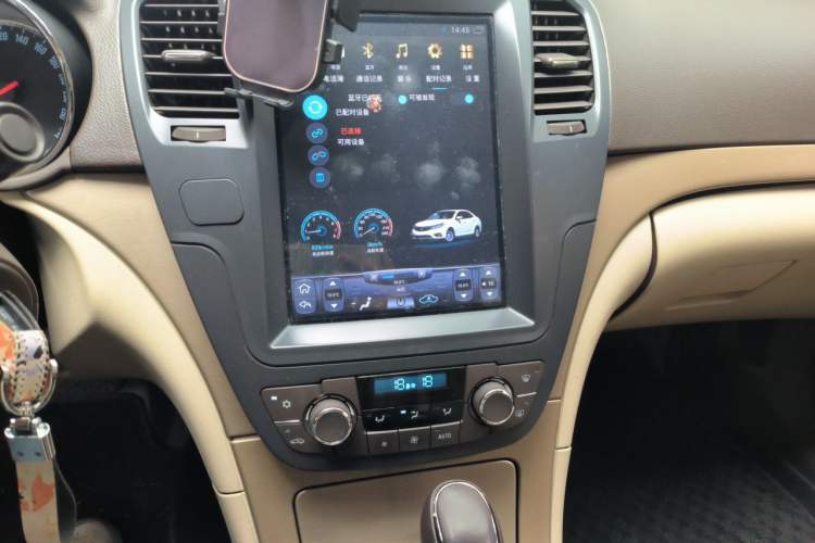 Used Buick Regal 2012 2.0L Comfort Edition Audio And AC Panel