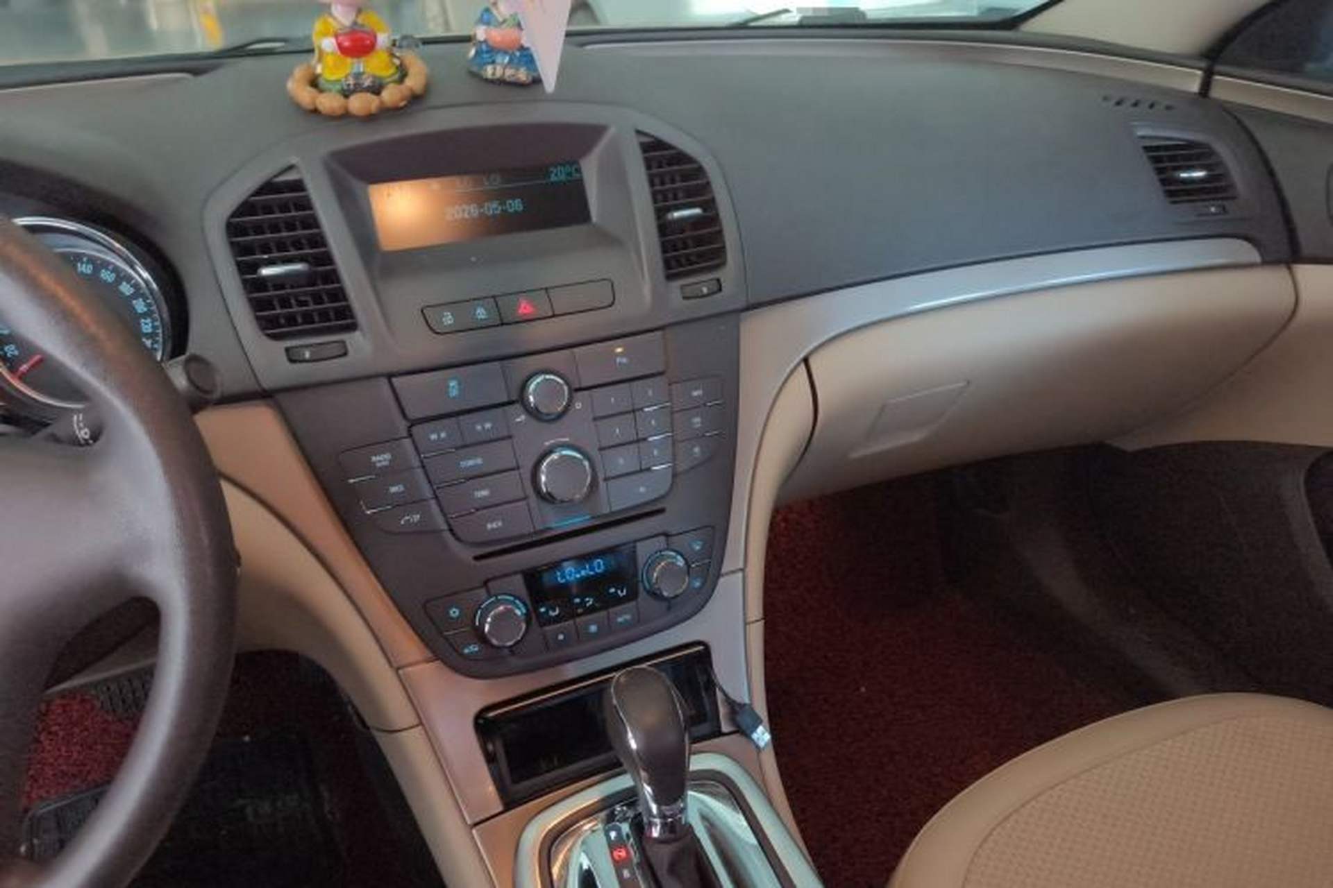 Used Buick Regal 2012 2.0L Comfort Edition Audio And AC Panel