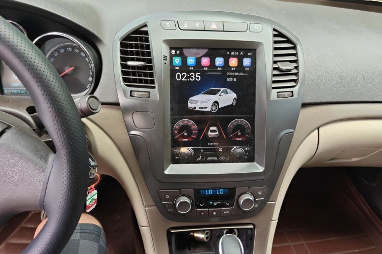 Used Buick Regal 2012 2.0L Comfort Edition Audio And AC Panel
