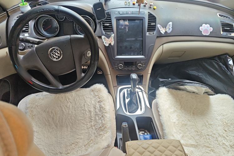 Used Buick Regal 2012 2.0L Comfort Edition Center Console