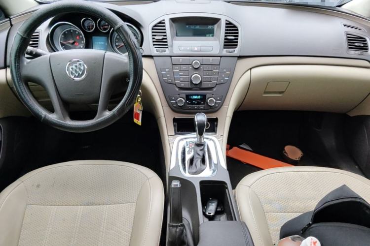Used Buick Regal 2012 2.0L Comfort Edition Center Console