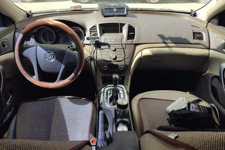 Used Buick Regal 2012 2.0L Comfort Edition Center Console